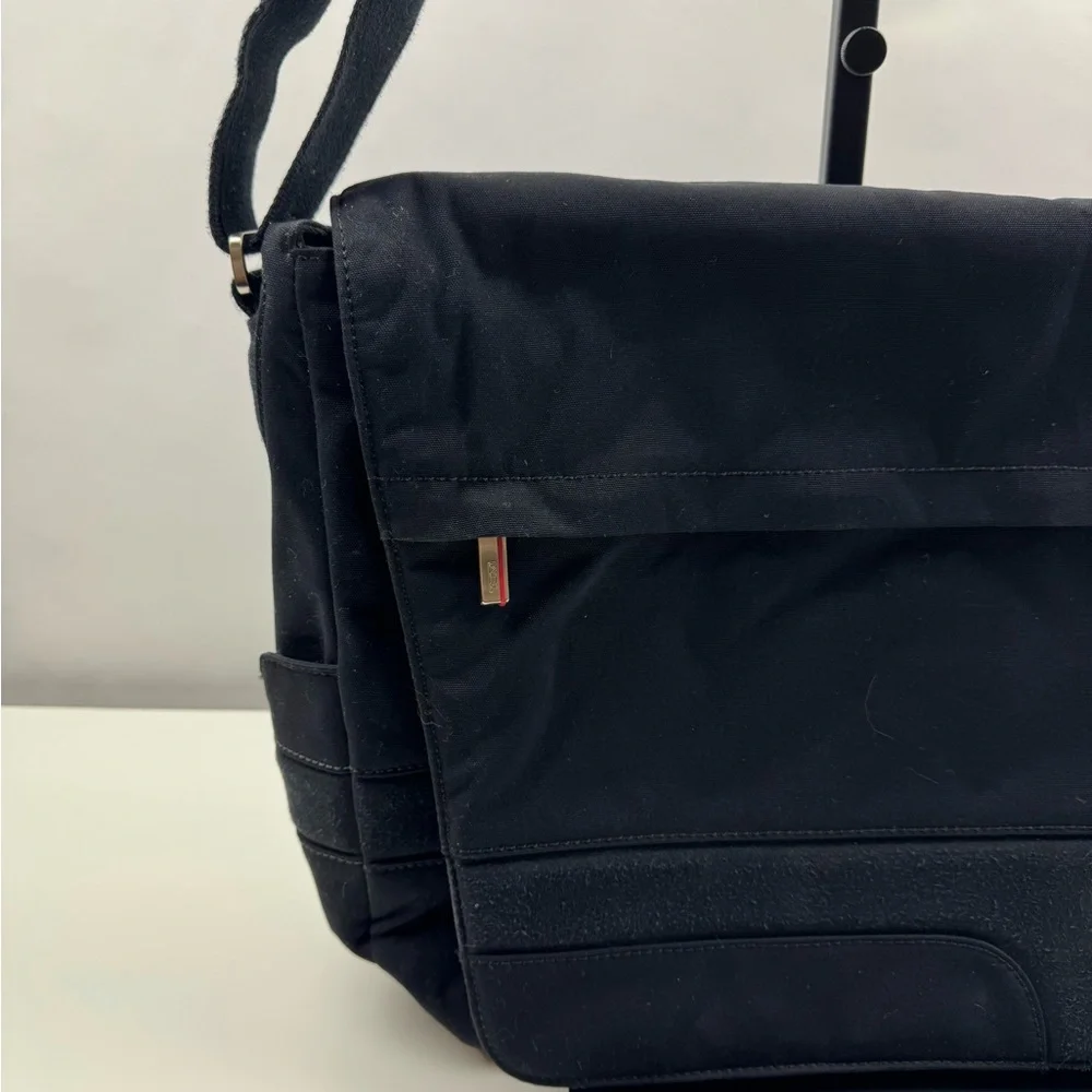 Tumi SANDO 6172D ‎ Black Computer Messenger Laptop Bag 16